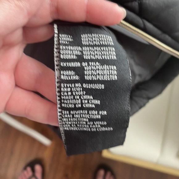 Like New Womens Winter Coat - Picture 7 of 7